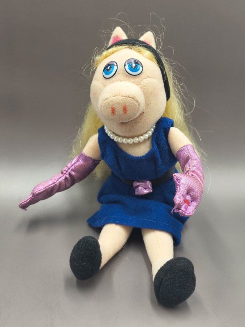 Miss Piggy Plush Beanbag Doll Muppets Sababa Toy Pearls Gloves 9 inch